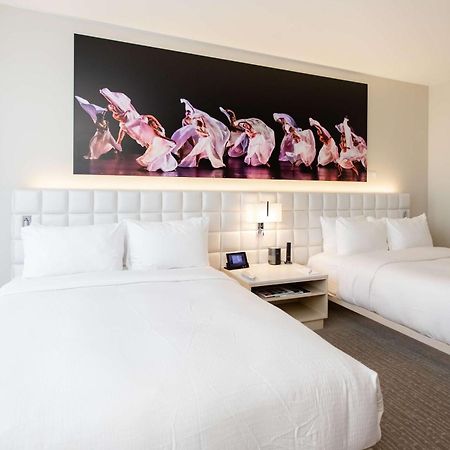 Hall Arts Hotel Dallas, Curio Collection By Hilton Экстерьер фото