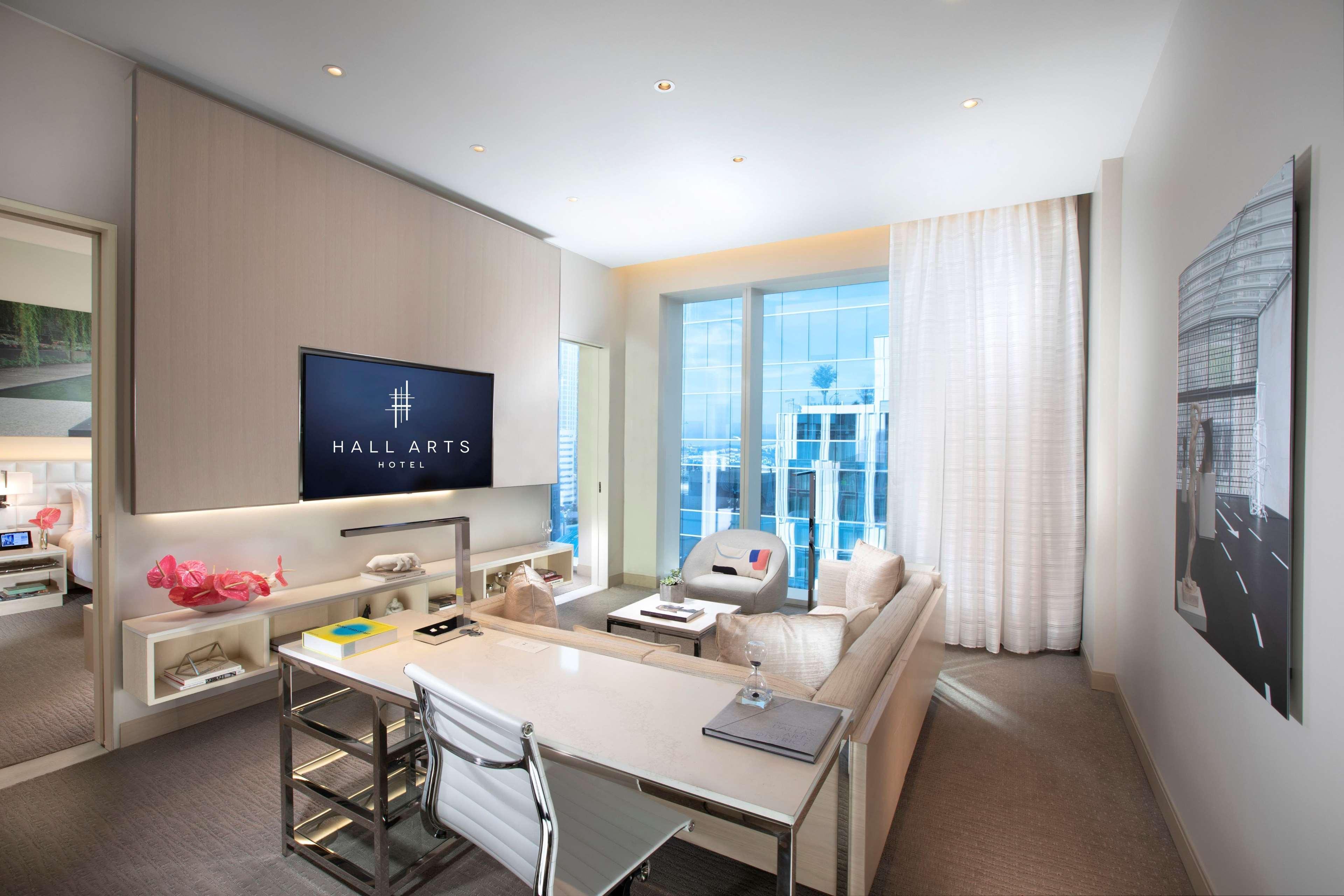 Hall Arts Hotel Dallas, Curio Collection By Hilton Экстерьер фото