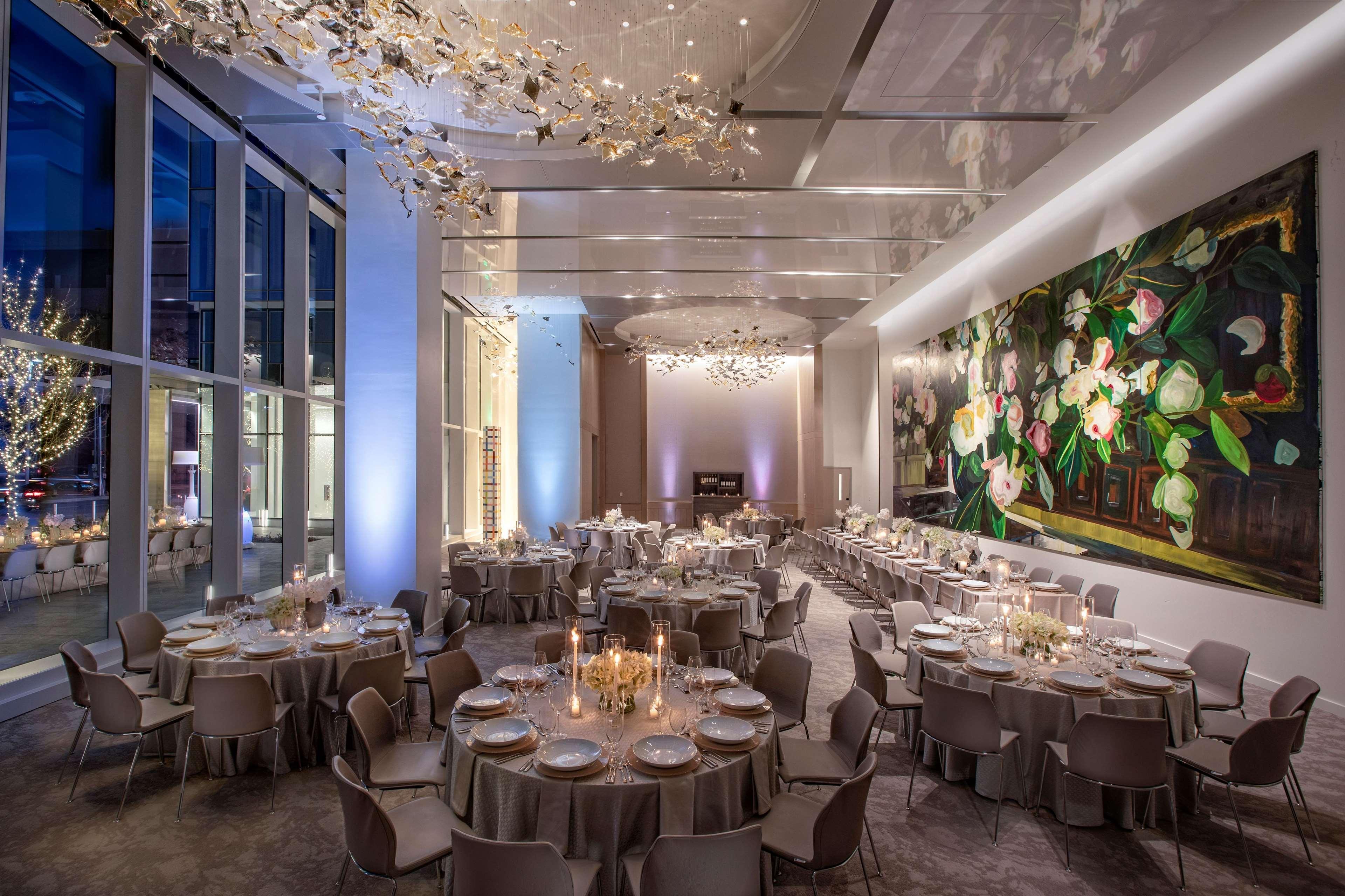 Hall Arts Hotel Dallas, Curio Collection By Hilton Экстерьер фото