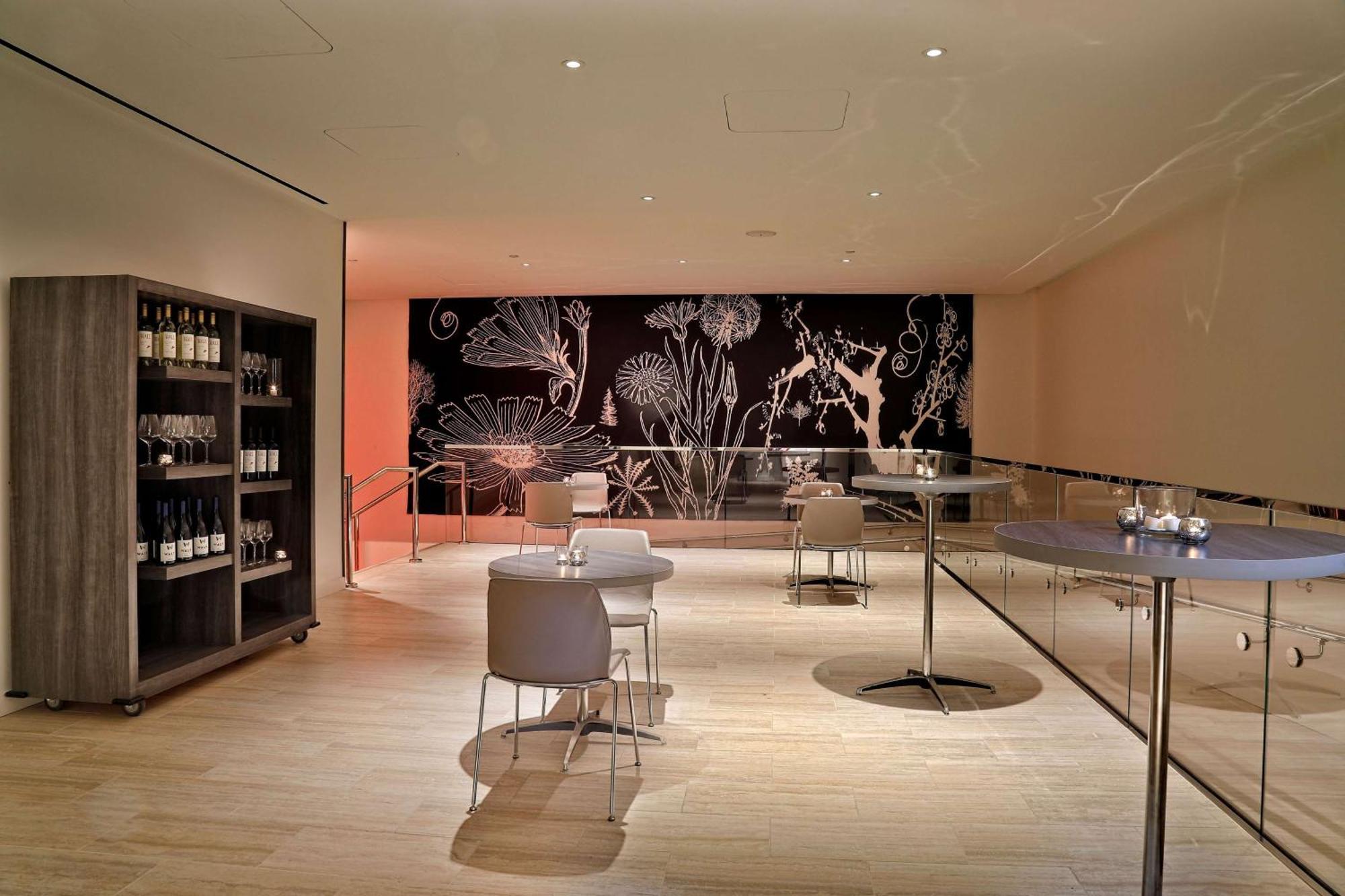 Hall Arts Hotel Dallas, Curio Collection By Hilton Экстерьер фото