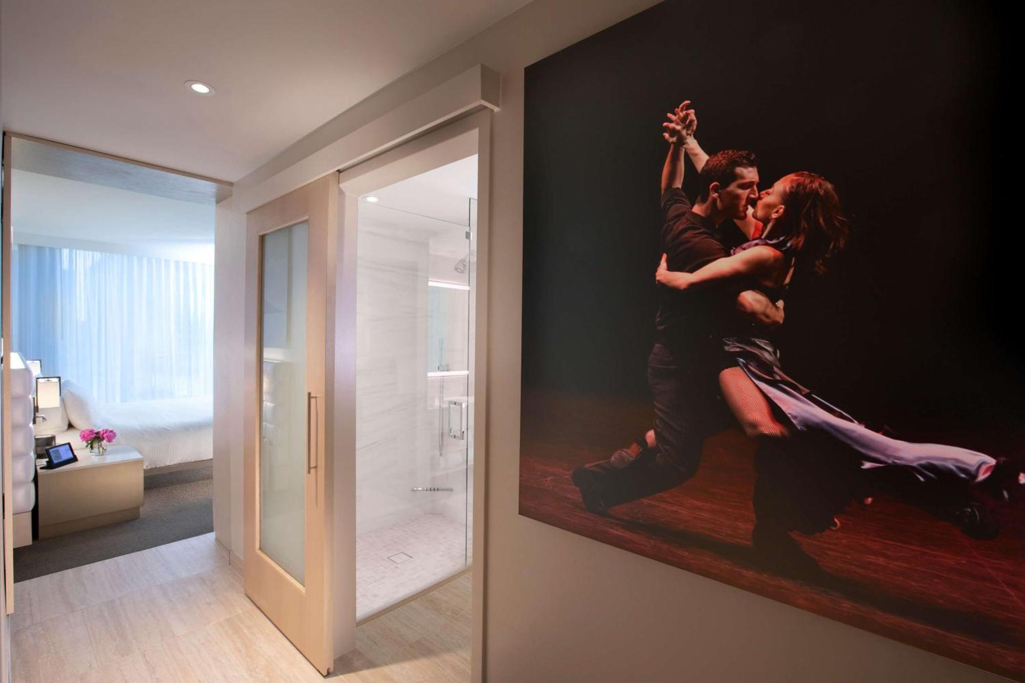Hall Arts Hotel Dallas, Curio Collection By Hilton Экстерьер фото