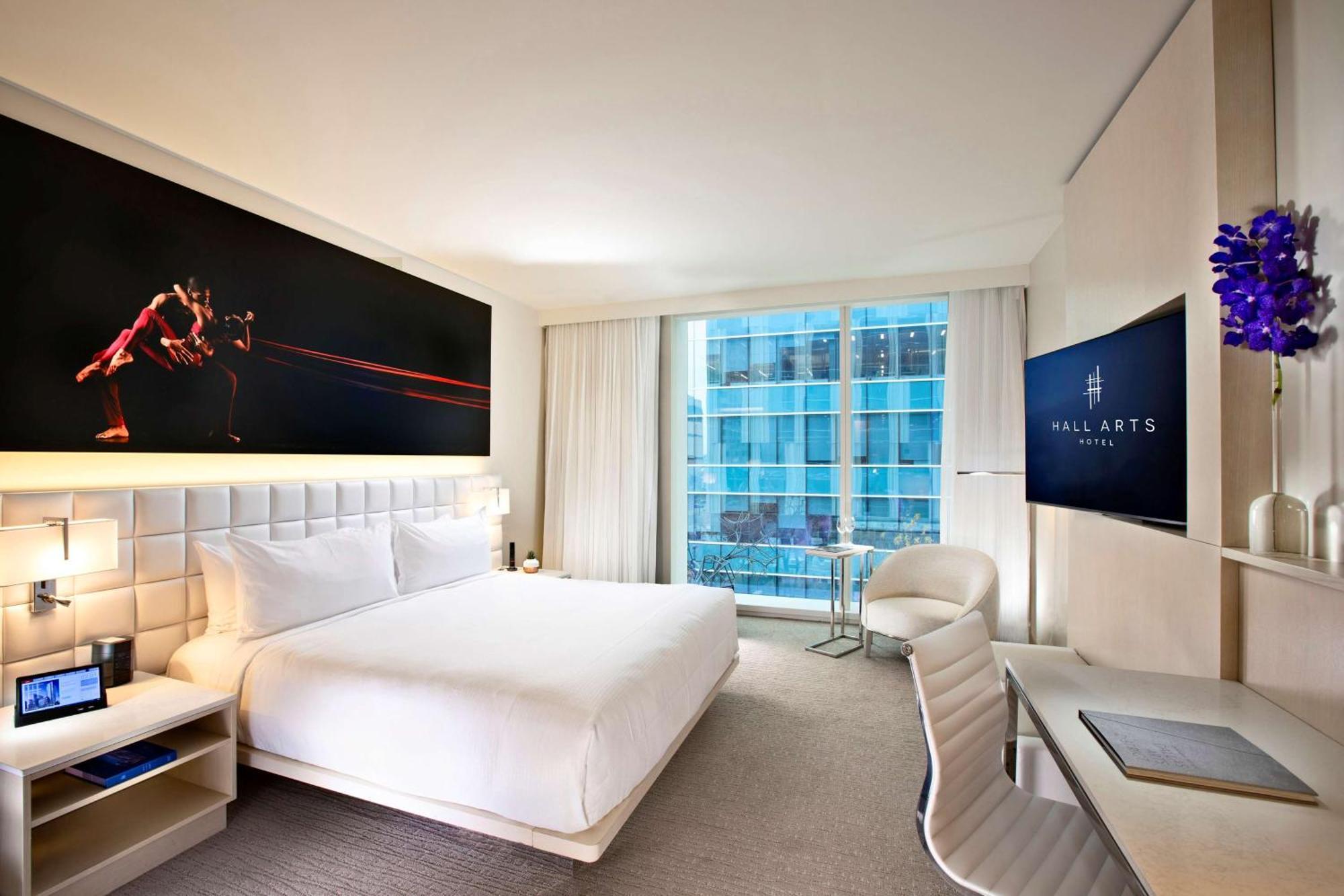Hall Arts Hotel Dallas, Curio Collection By Hilton Экстерьер фото