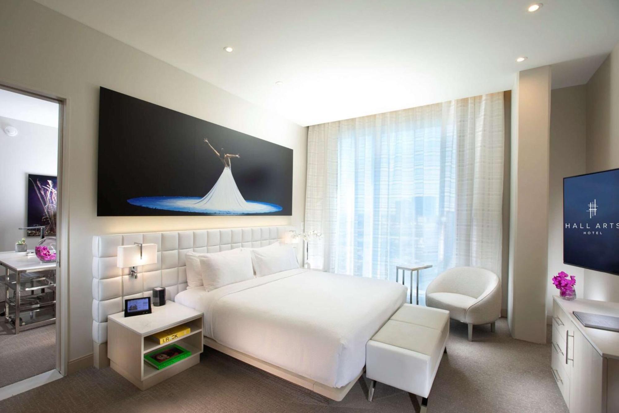 Hall Arts Hotel Dallas, Curio Collection By Hilton Экстерьер фото