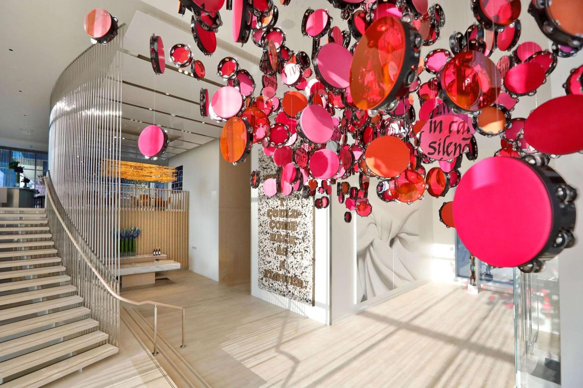 Hall Arts Hotel Dallas, Curio Collection By Hilton Экстерьер фото